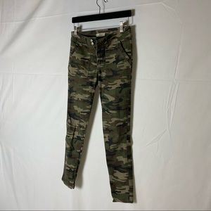 Camo forever 21 skinny jeans
